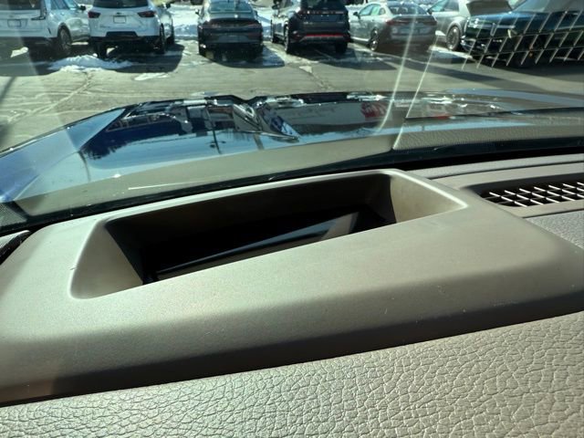 Used 2022 GMC Yukon Denali w/ Denali Premium Package image 35