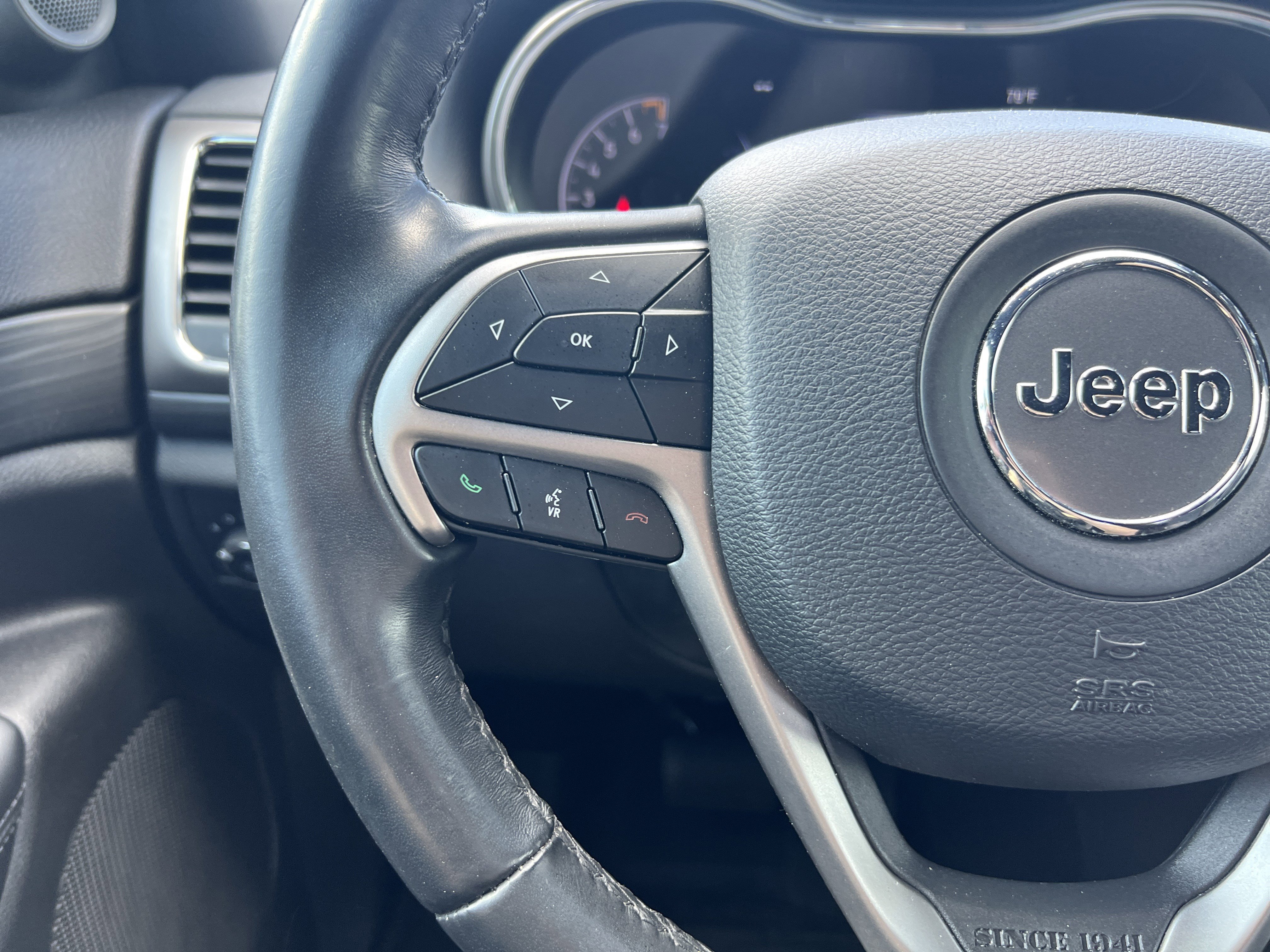 Used 2020 Jeep Grand Cherokee Laredo image 19