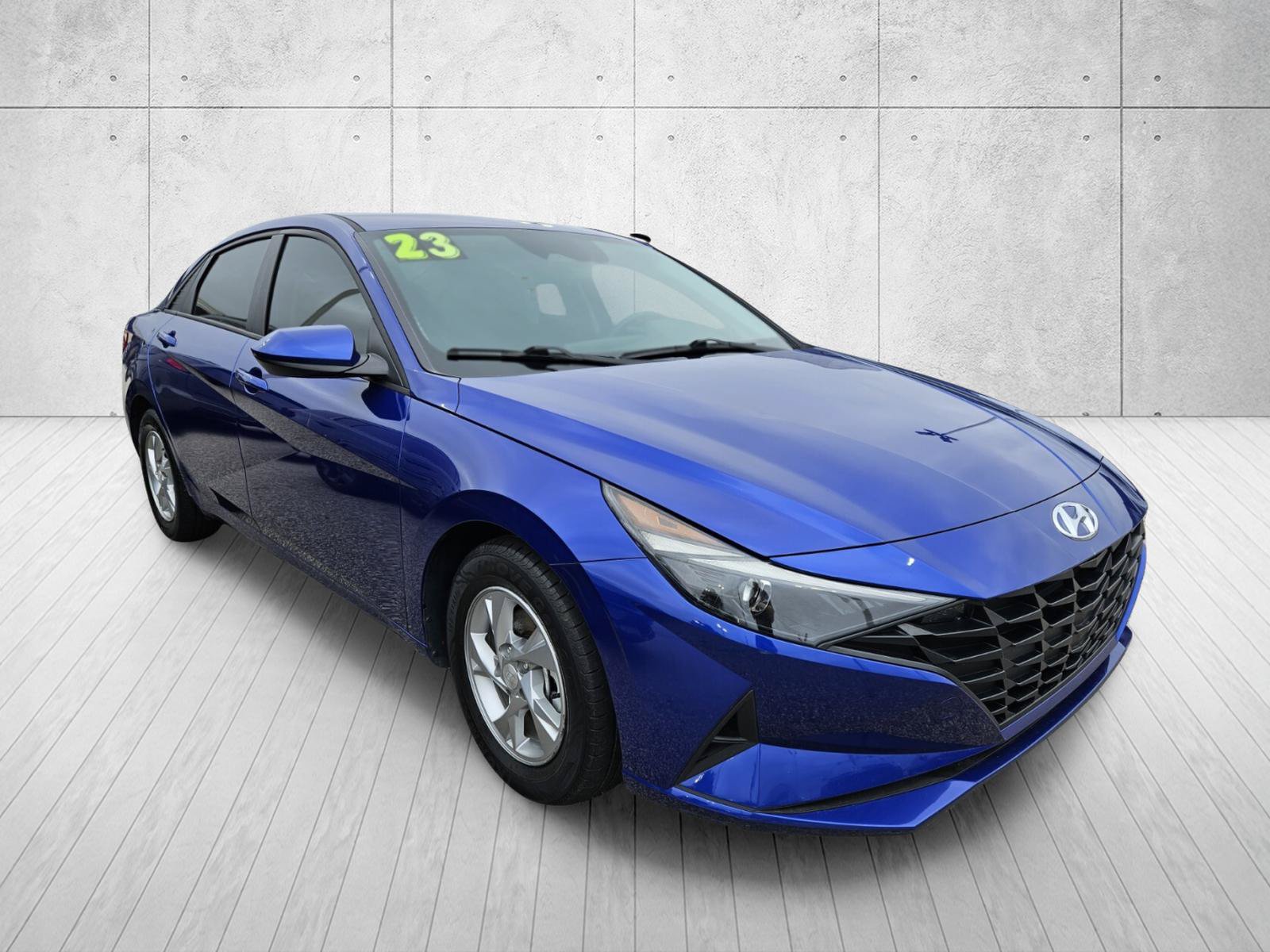 Used 2023 Hyundai Elantra SE FWD image 1