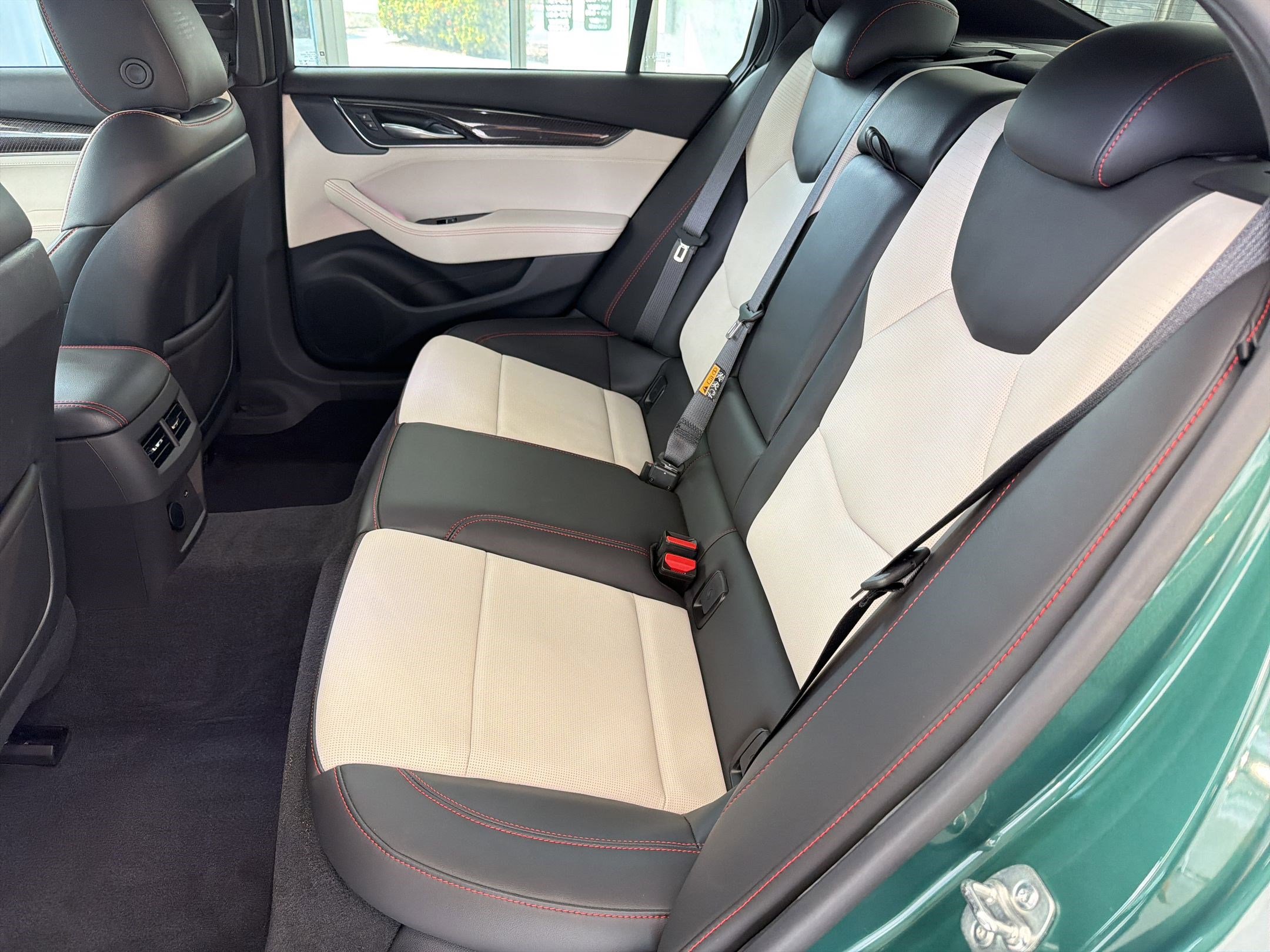 Used 2025 Cadillac CT5 Sport RWD image 15
