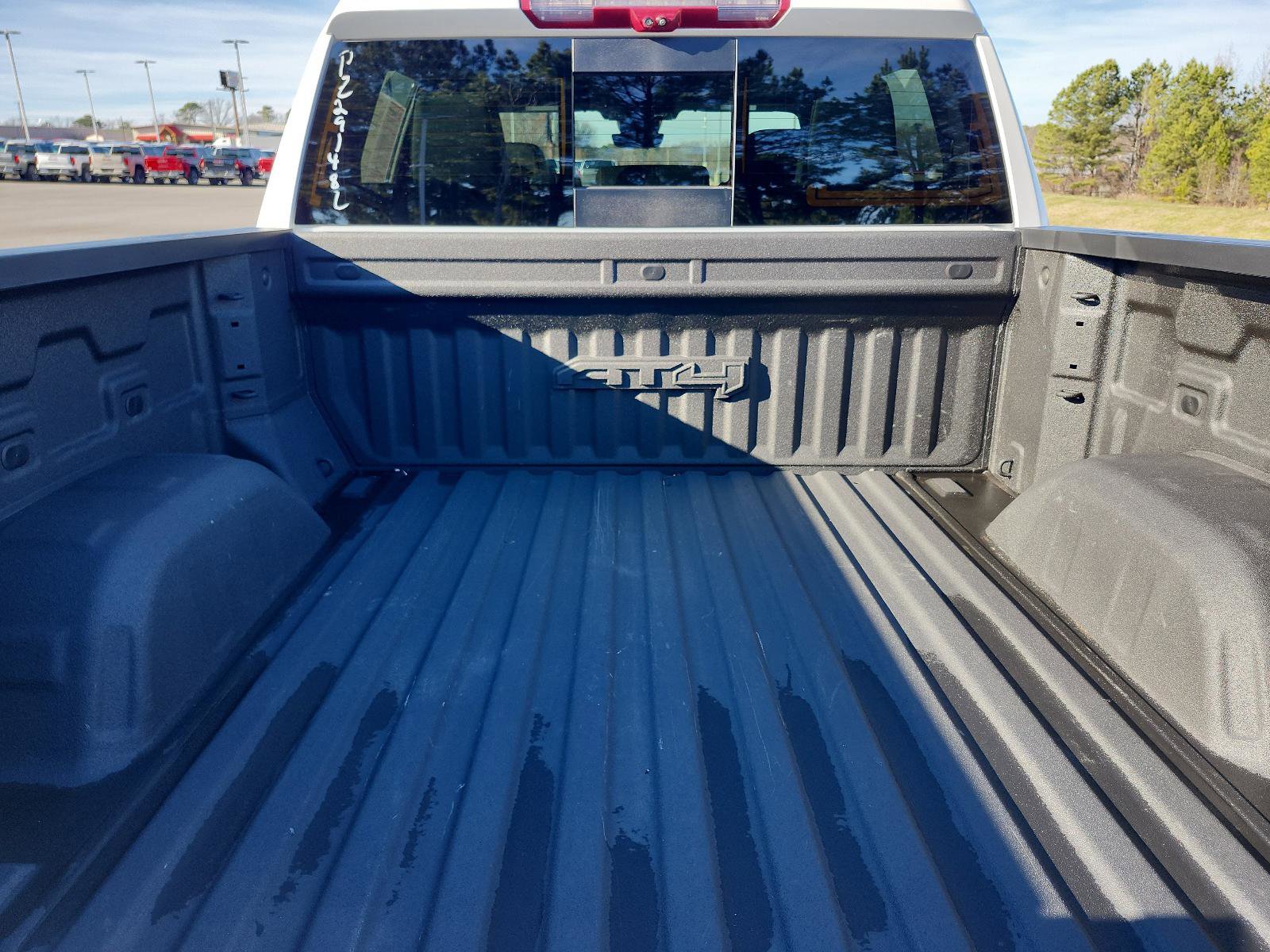 Certified 2023 GMC Sierra 1500 AT4 w/ AT4 Premium Package image 14