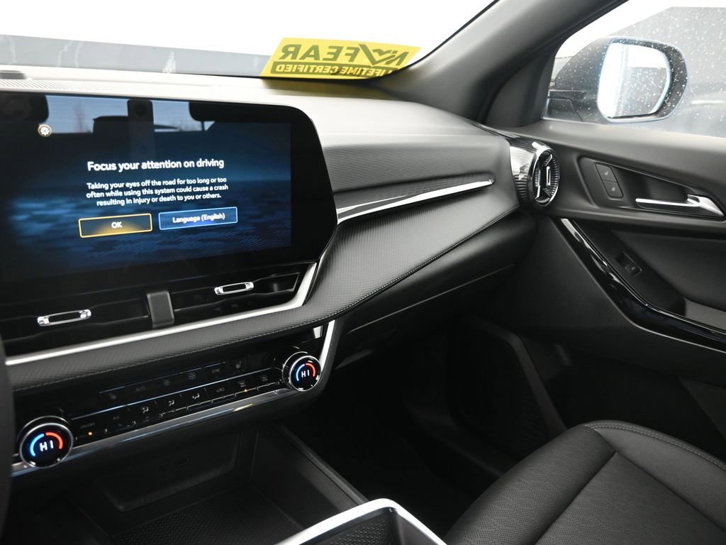 New 2026 Chevrolet Equinox LT w/ Convenience Package II image 16