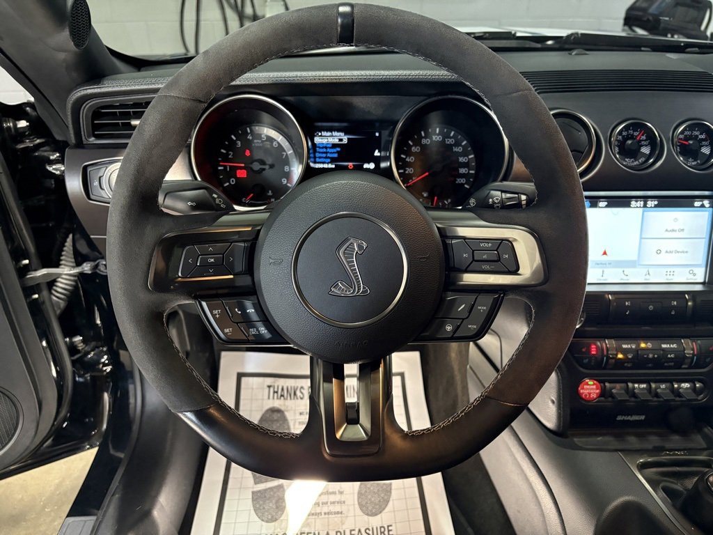 Used 2017 Ford Mustang Shelby GT350 image 3