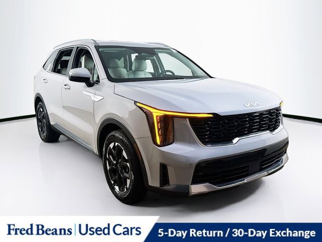 Used 2025 Kia Sorento S