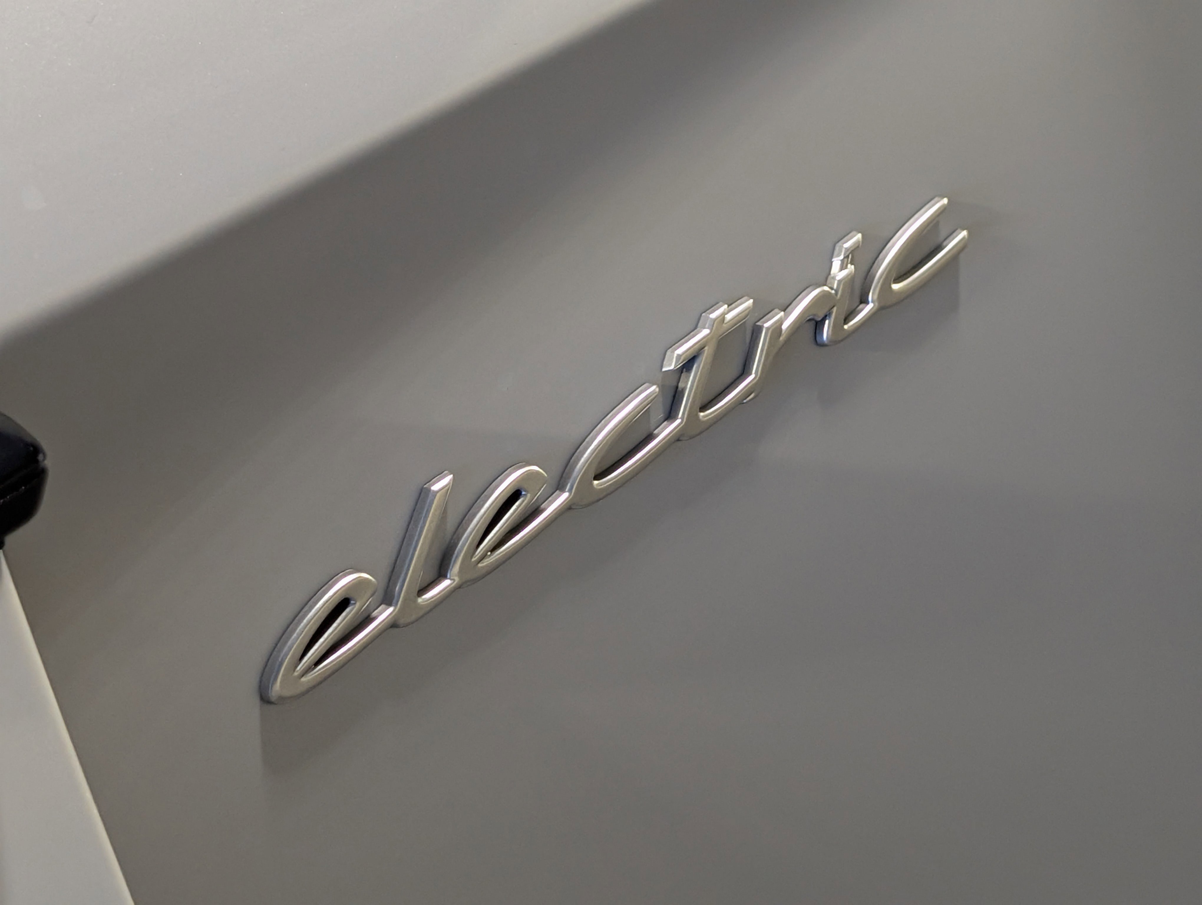 New 2026 Porsche Taycan image 16