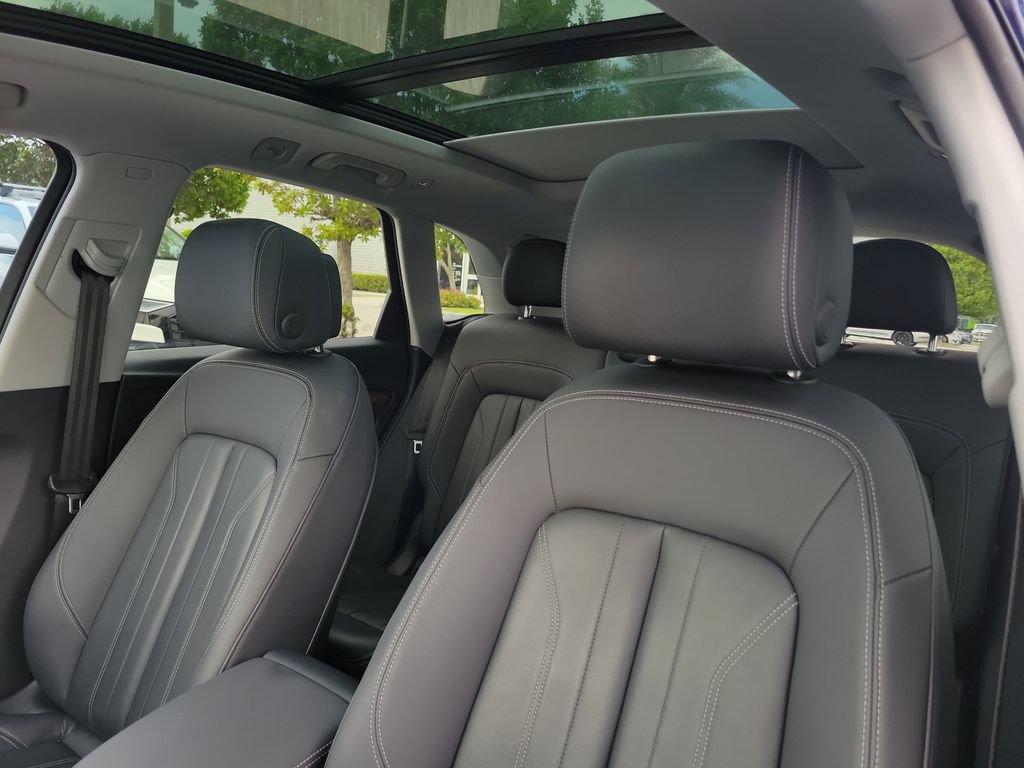 Certified 2023 Audi Q5 Premium w/ Convenience Package AWD/4WD image 16