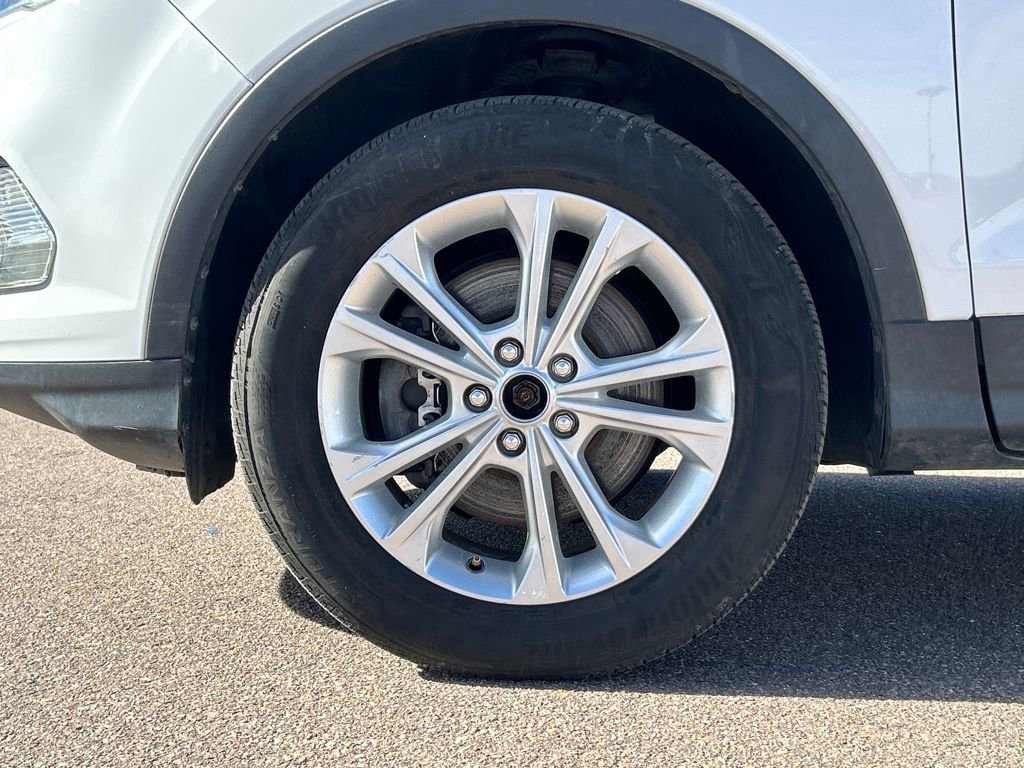 Used 2017 Ford Escape SE image 28