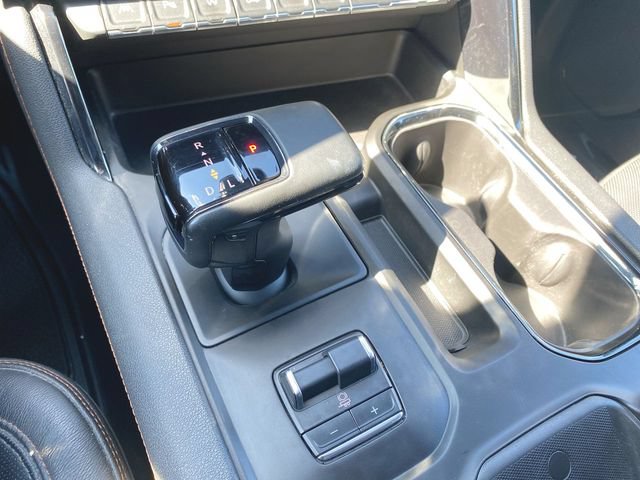 Used 2024 GMC Sierra 1500 AT4 w/ Technology Package AWD/4WD image 15