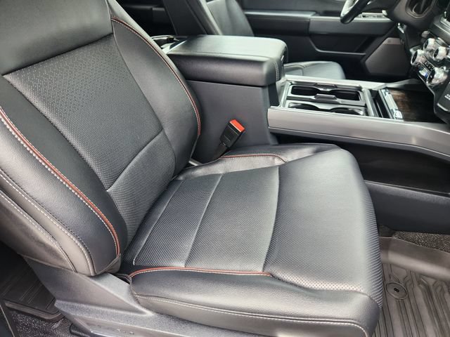 Used 2023 Ford F250 Lariat w/ Sport Appearance Package AWD/4WD image 15