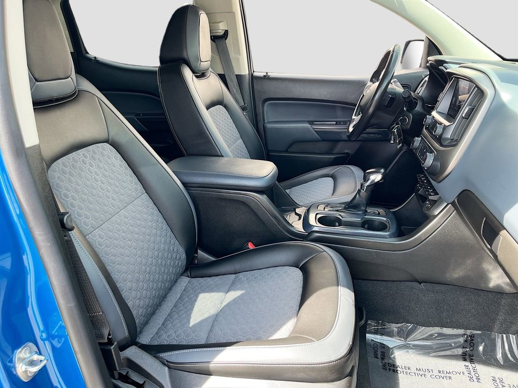 Used 2022 Chevrolet Colorado Z71 w/ Safety Package AWD/4WD image 26