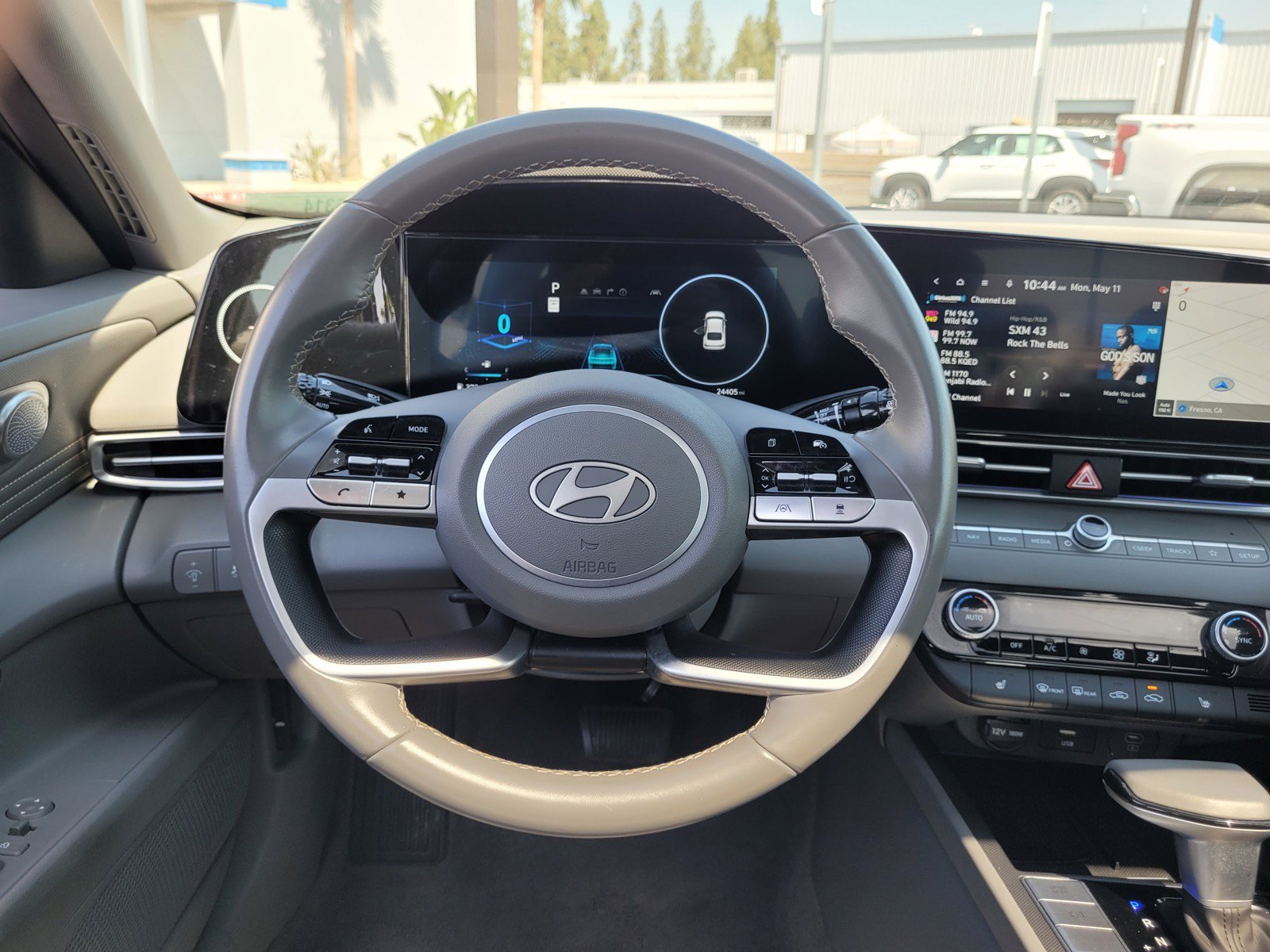 Used 2025 Hyundai Elantra SEL FWD image 16