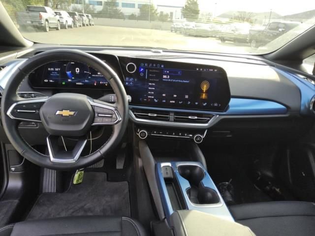 Used 2024 Chevrolet Equinox EV LT image 6