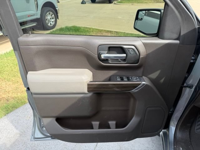 Used 2019 Chevrolet Silverado 1500 LT w/ Texas Edition RWD image 9