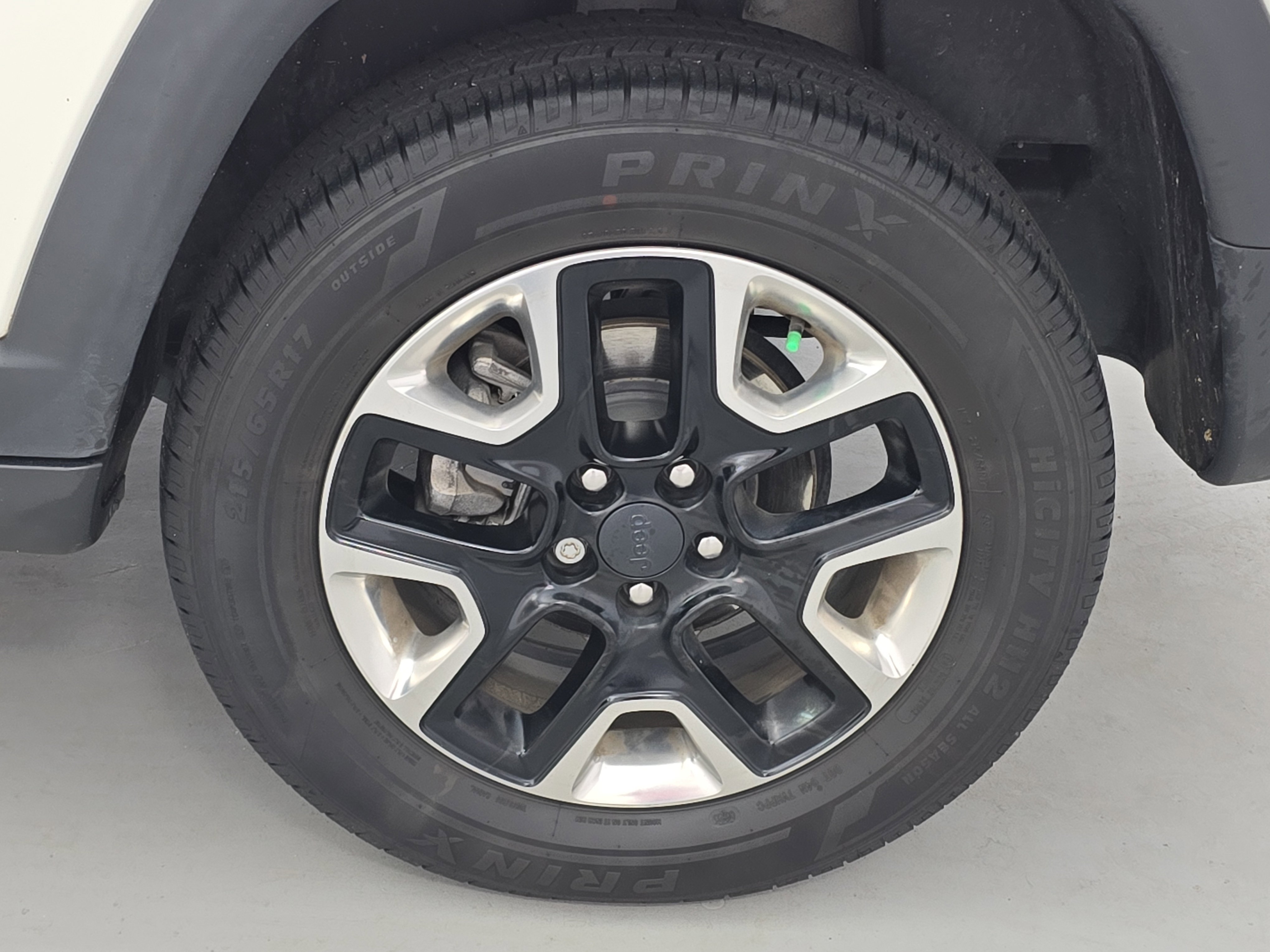 Used 2018 Jeep Compass Trailhawk w/ Cold Weather Group image 31