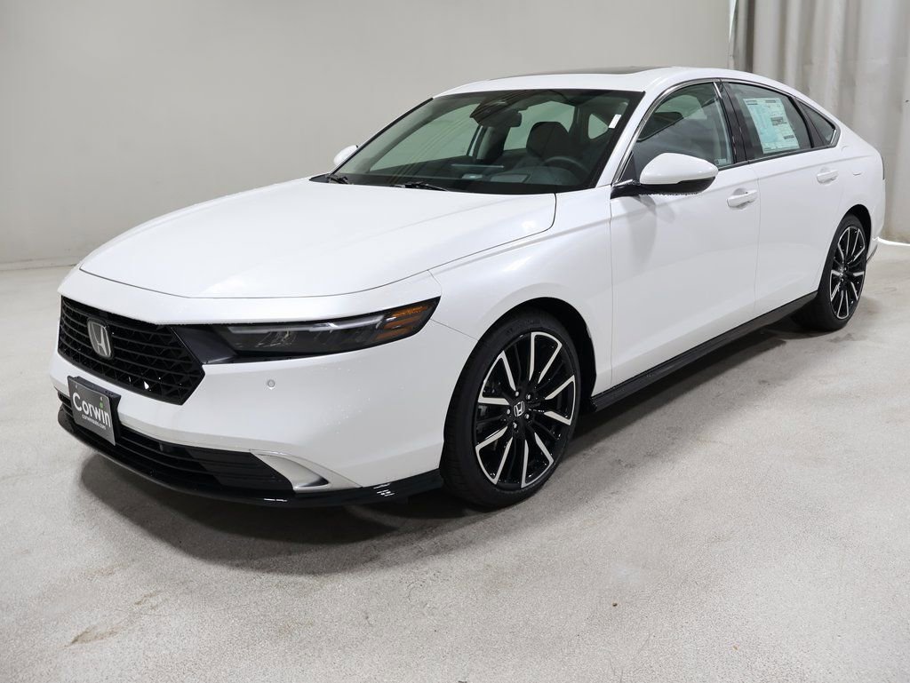 New 2025 Honda Accord Touring image 3