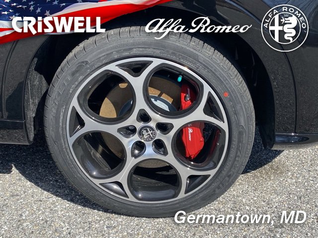 New 2025 Alfa Romeo Tonale w/ Premium Package image 12