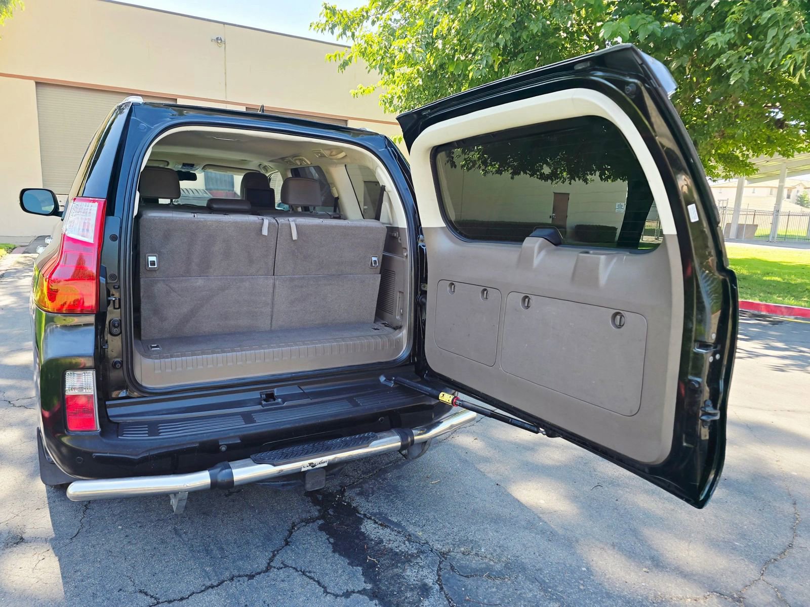 Used 2011 Lexus GX 460 Premium image 51