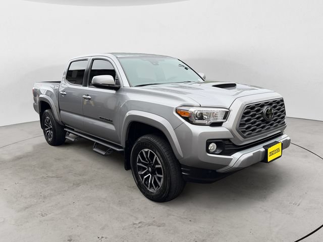 Used 2021 Toyota Tacoma TRD Sport w/ Technology Package AWD/4WD image 7
