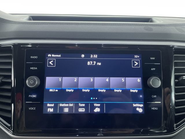 Used 2020 Volkswagen Atlas Cross Sport SEL R-Line image 22