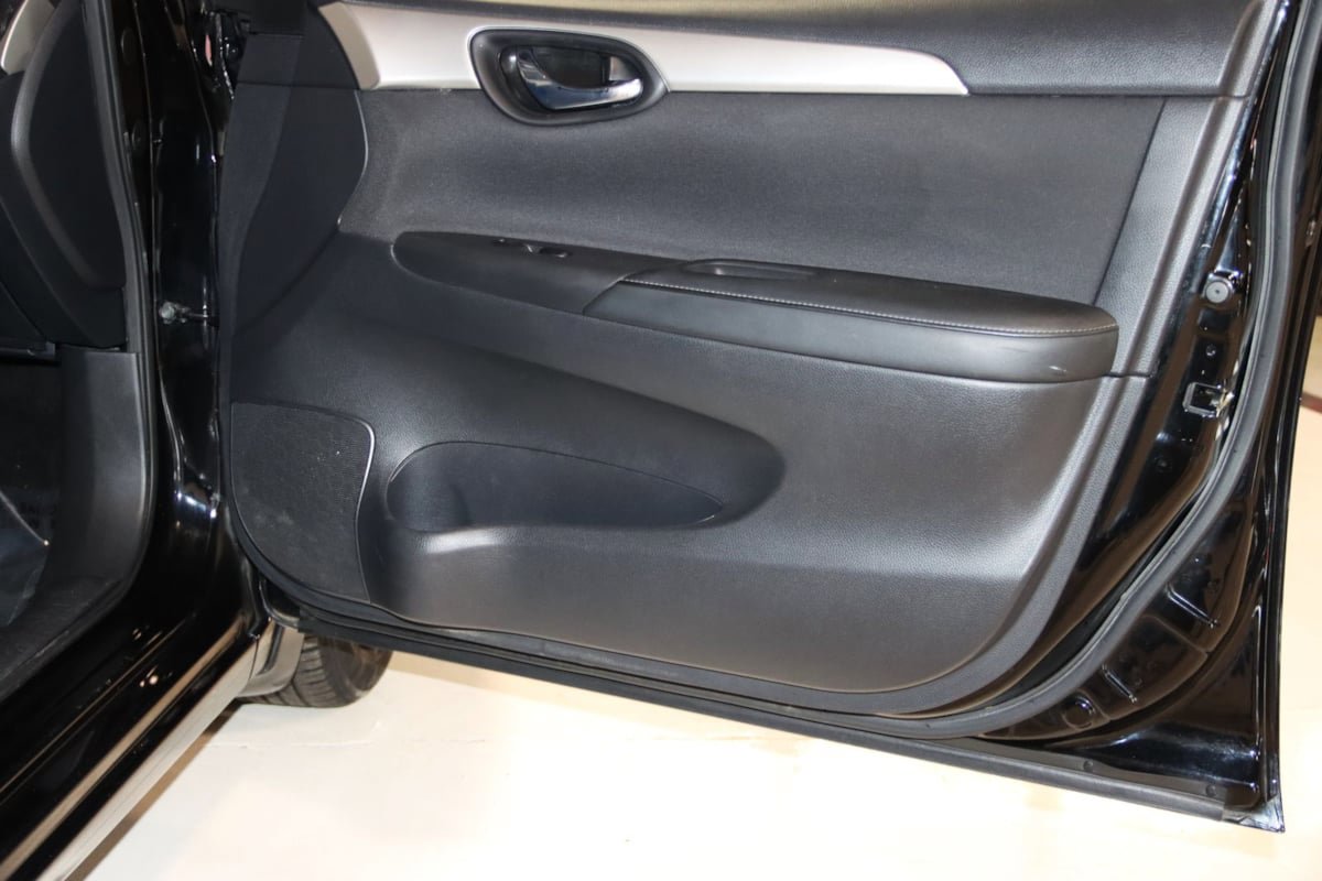 Used 2017 Nissan Sentra S FWD image 45