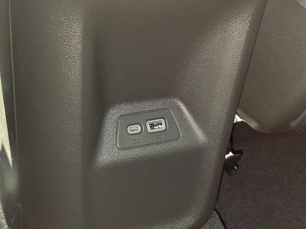 Used 2022 Buick Envision Preferred AWD/4WD image 25