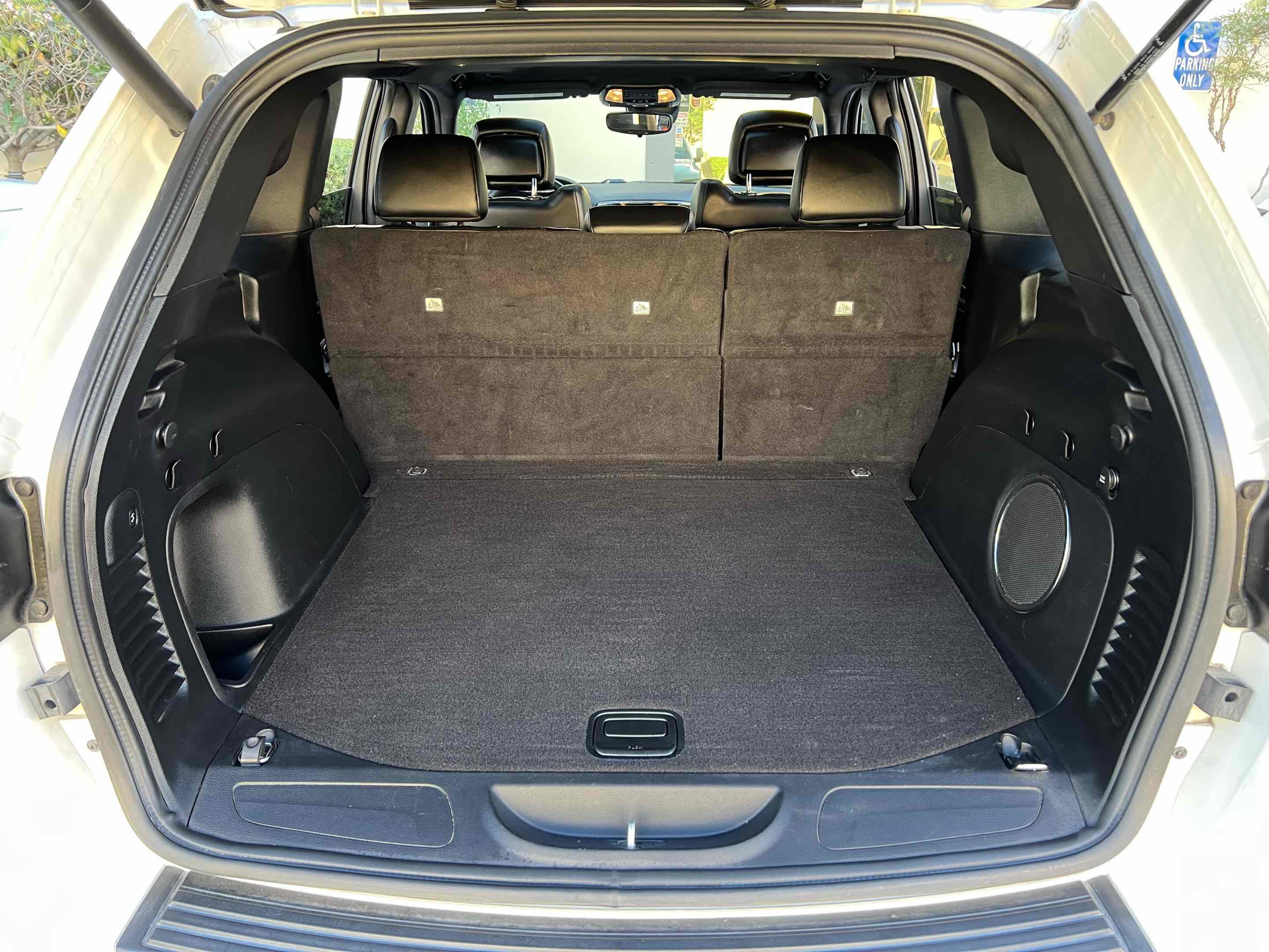 Used 2021 Jeep Grand Cherokee Laredo X image 70