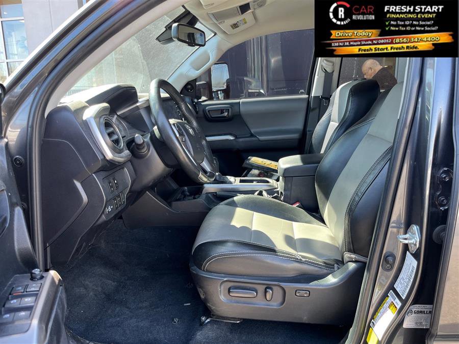 Used 2023 Toyota Tacoma SR5 image 10