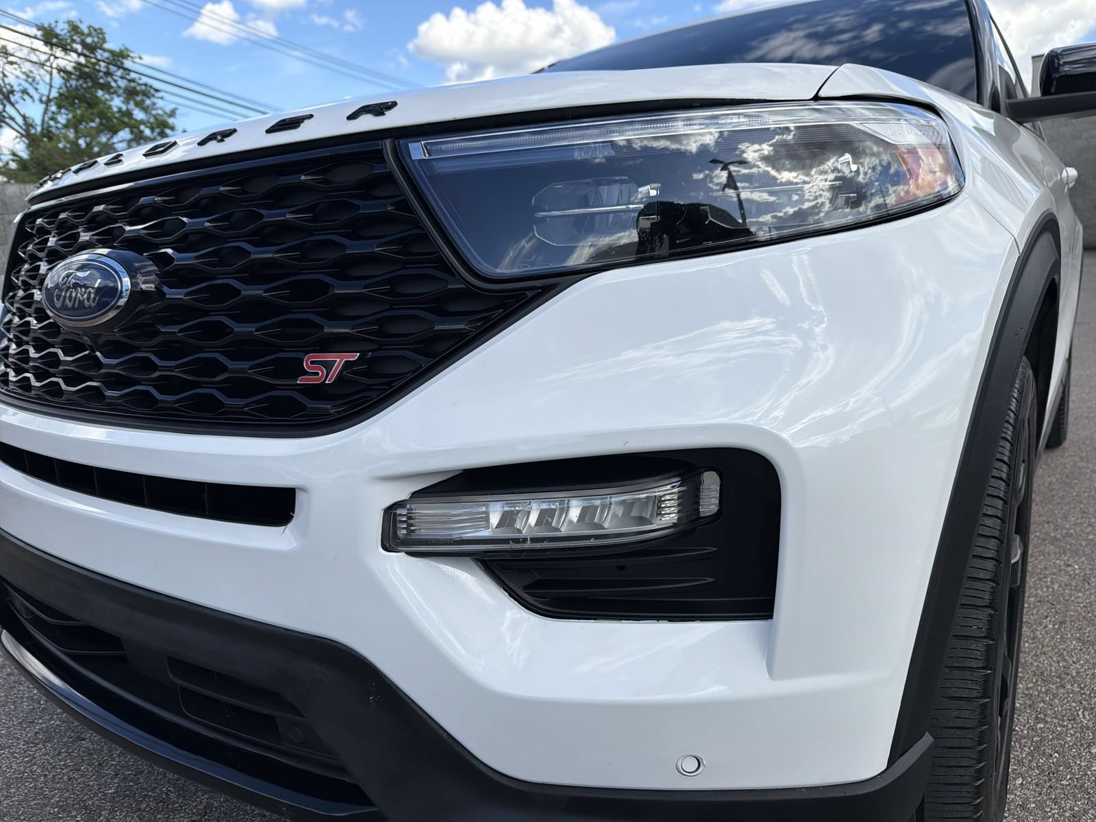Used 2024 Ford Explorer ST w/ Equipment Group 401A AWD/4WD image 16