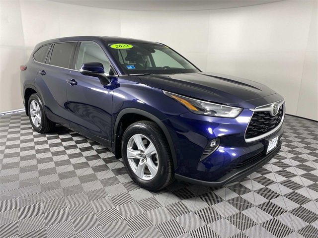 Used 2022 Toyota Highlander LE
