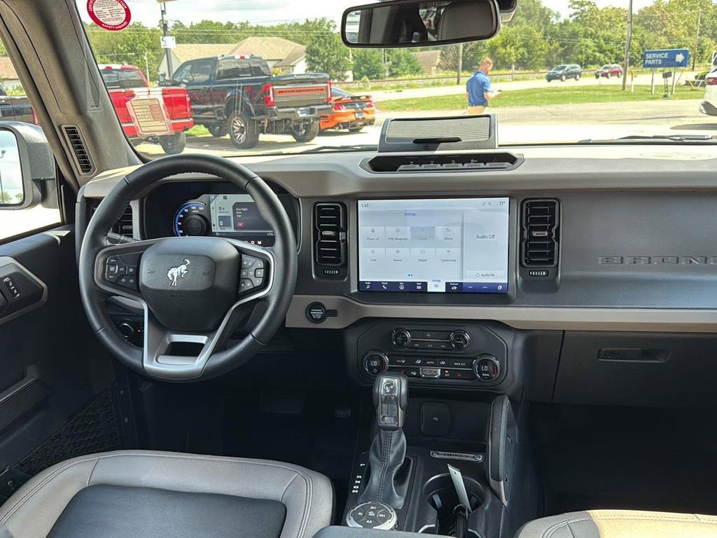 Used 2024 Ford Bronco Big Bend w/ Sasquatch Package image 15