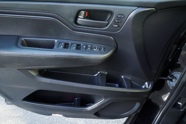 Used 2025 Honda Odyssey EX-L image 11