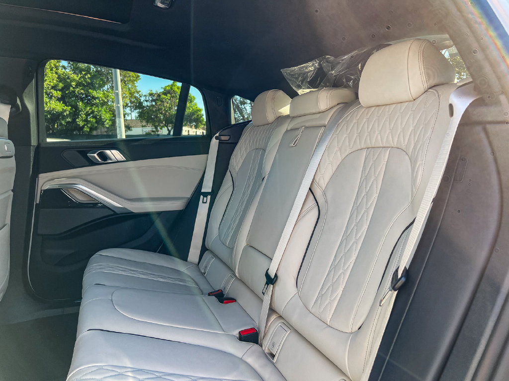 New 2027 BMW X6 xDrive40i w/ Premium Package AWD/4WD image 18
