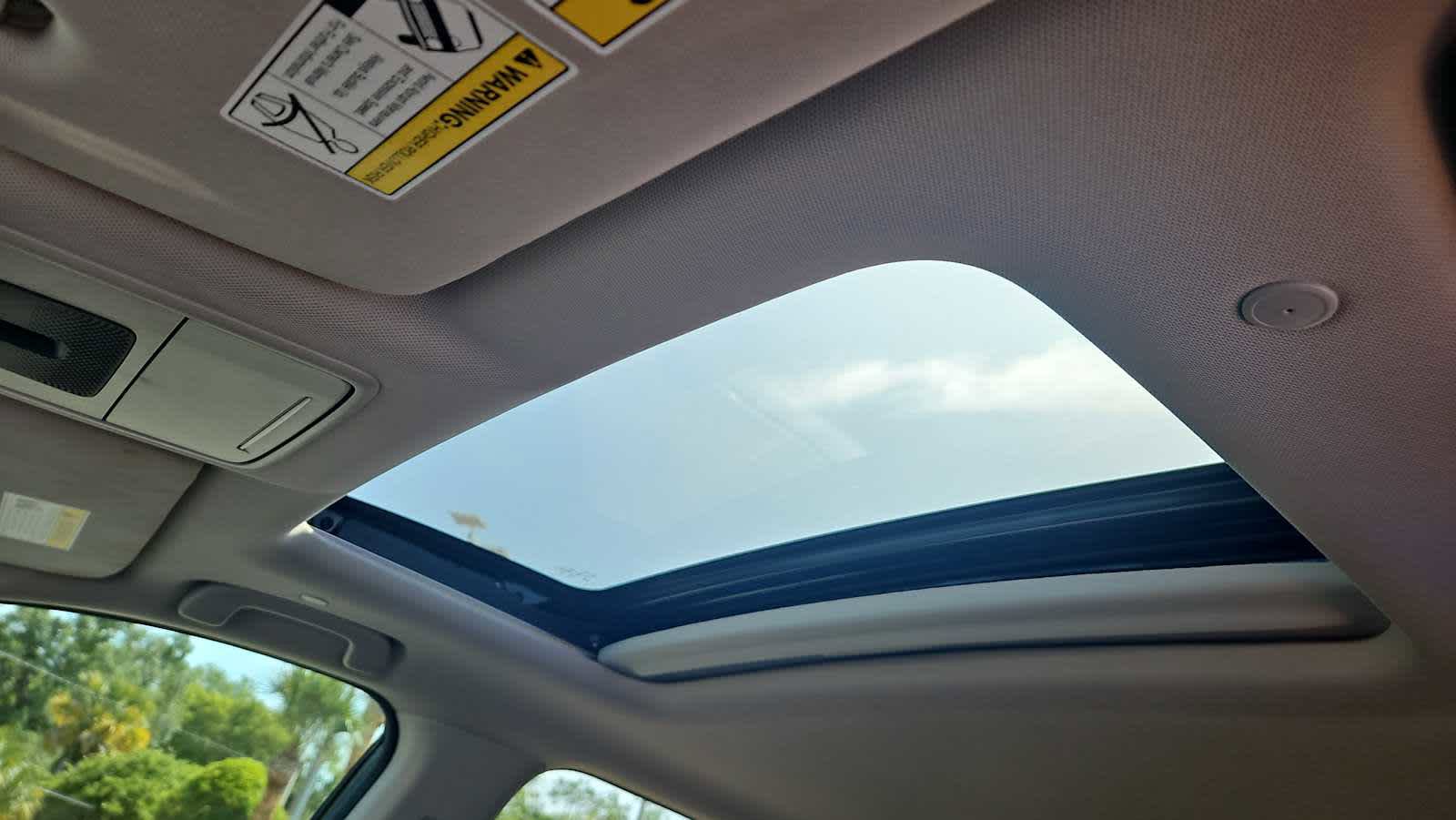 Used 2025 Honda CR-V EX image 16