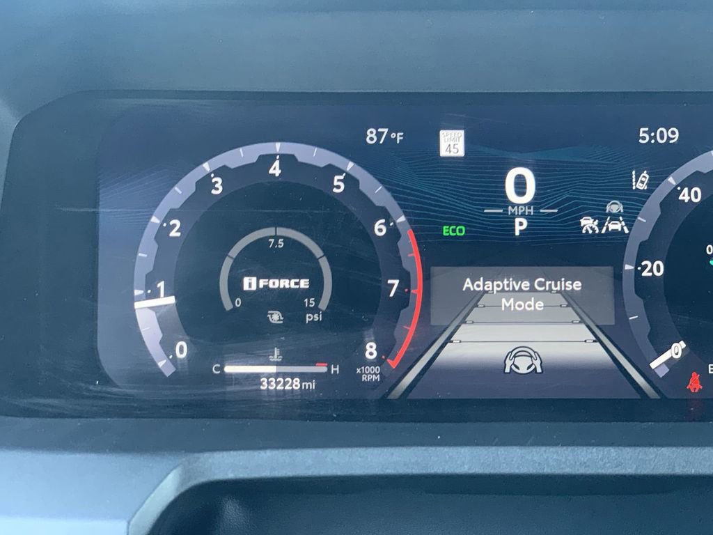 Used 2024 Toyota Tacoma TRD Off-Road image 9