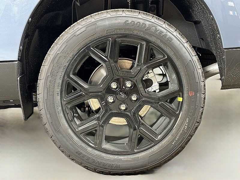 New 2025 Ford Maverick XLT w/ Black Appearance Package AWD/4WD image 18