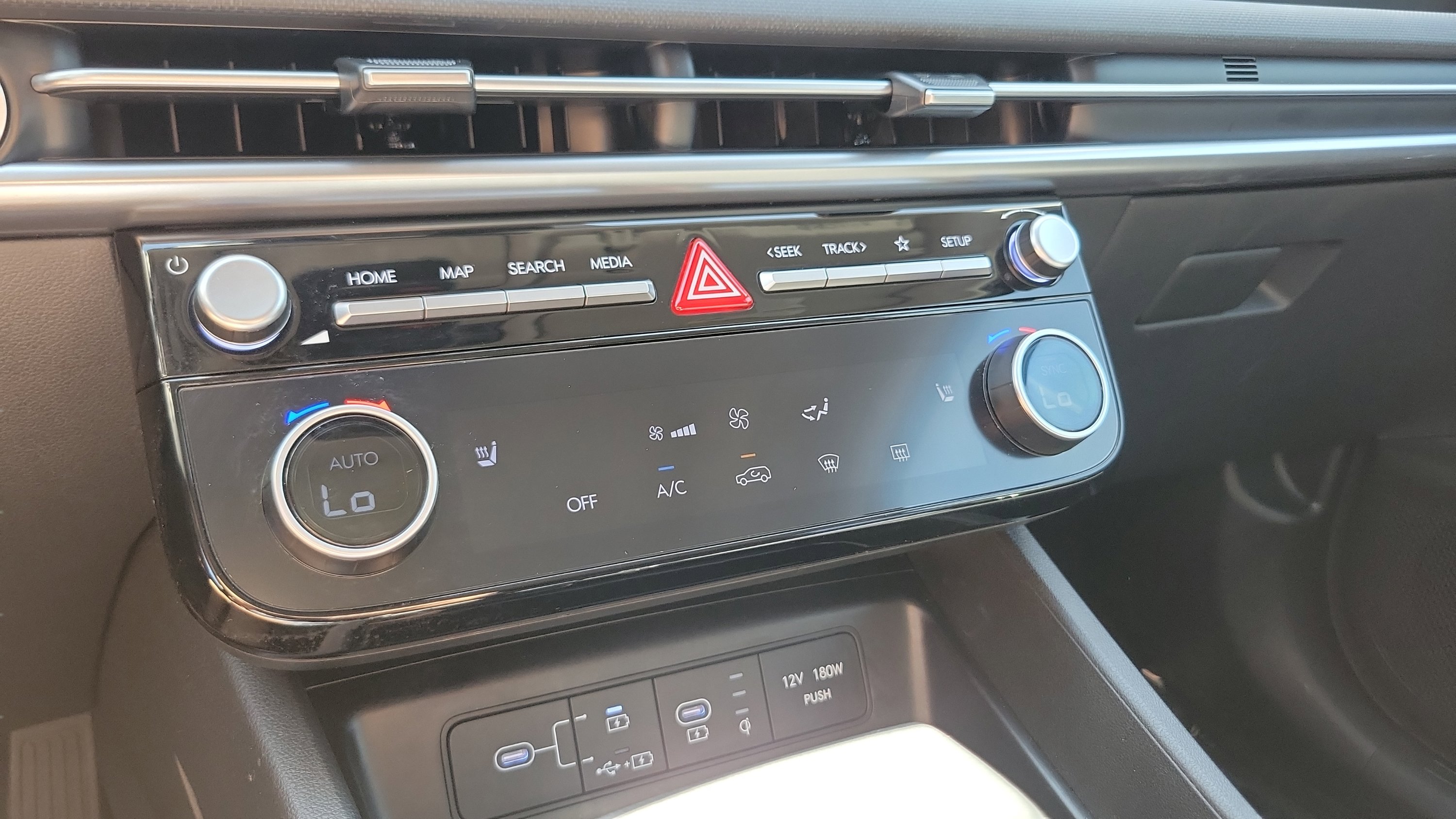 Certified 2025 Hyundai Tucson SEL FWD image 19
