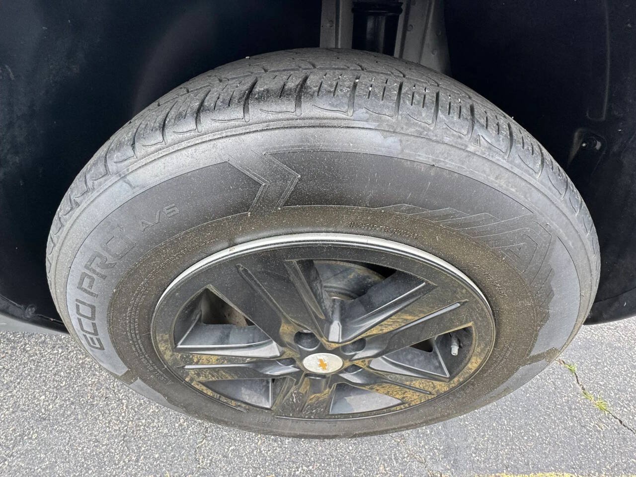 Used 2021 Chevrolet Trax LT FWD image 32