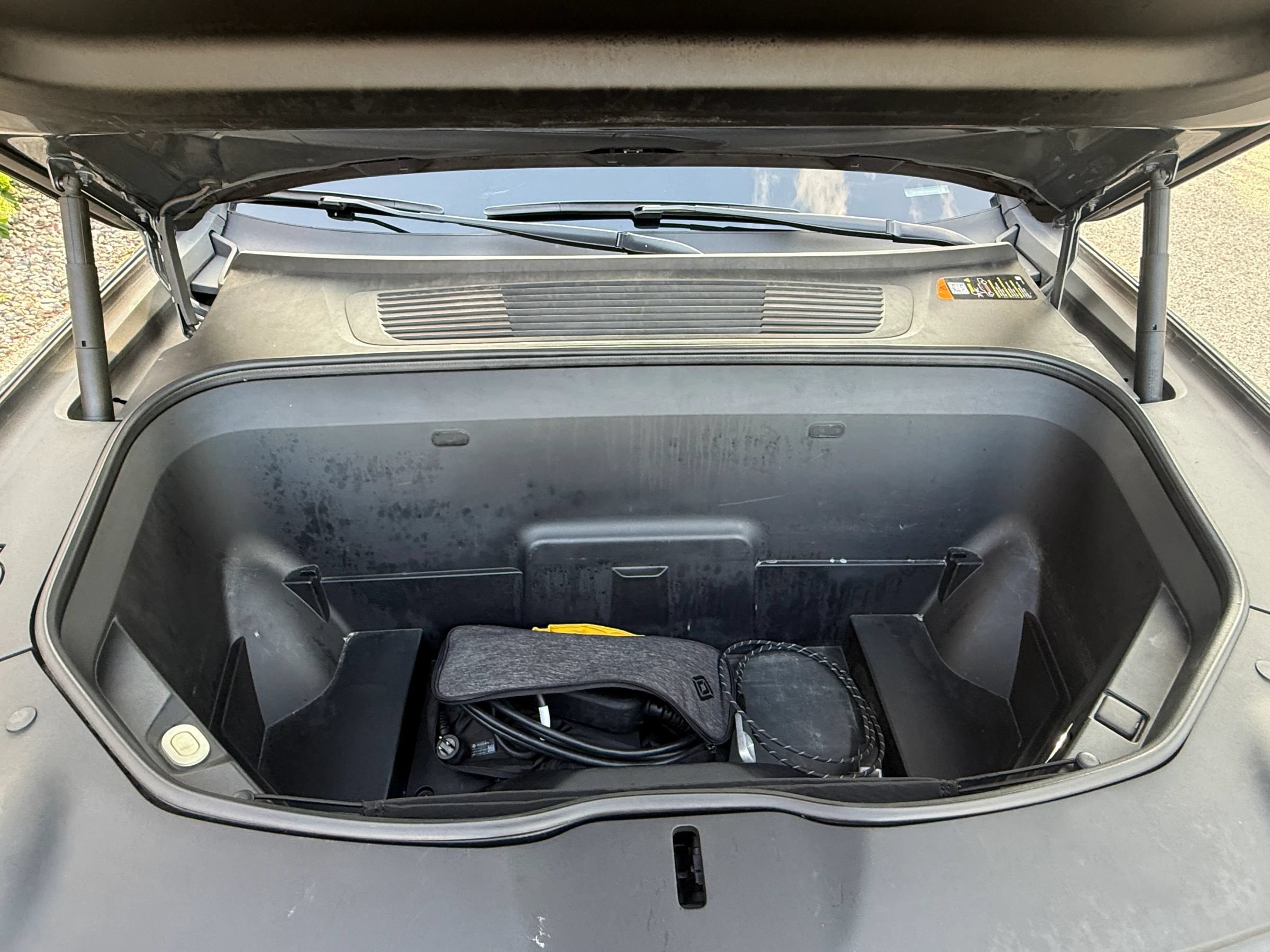 Used 2022 Rivian R1T Launch Edition AWD/4WD image 8