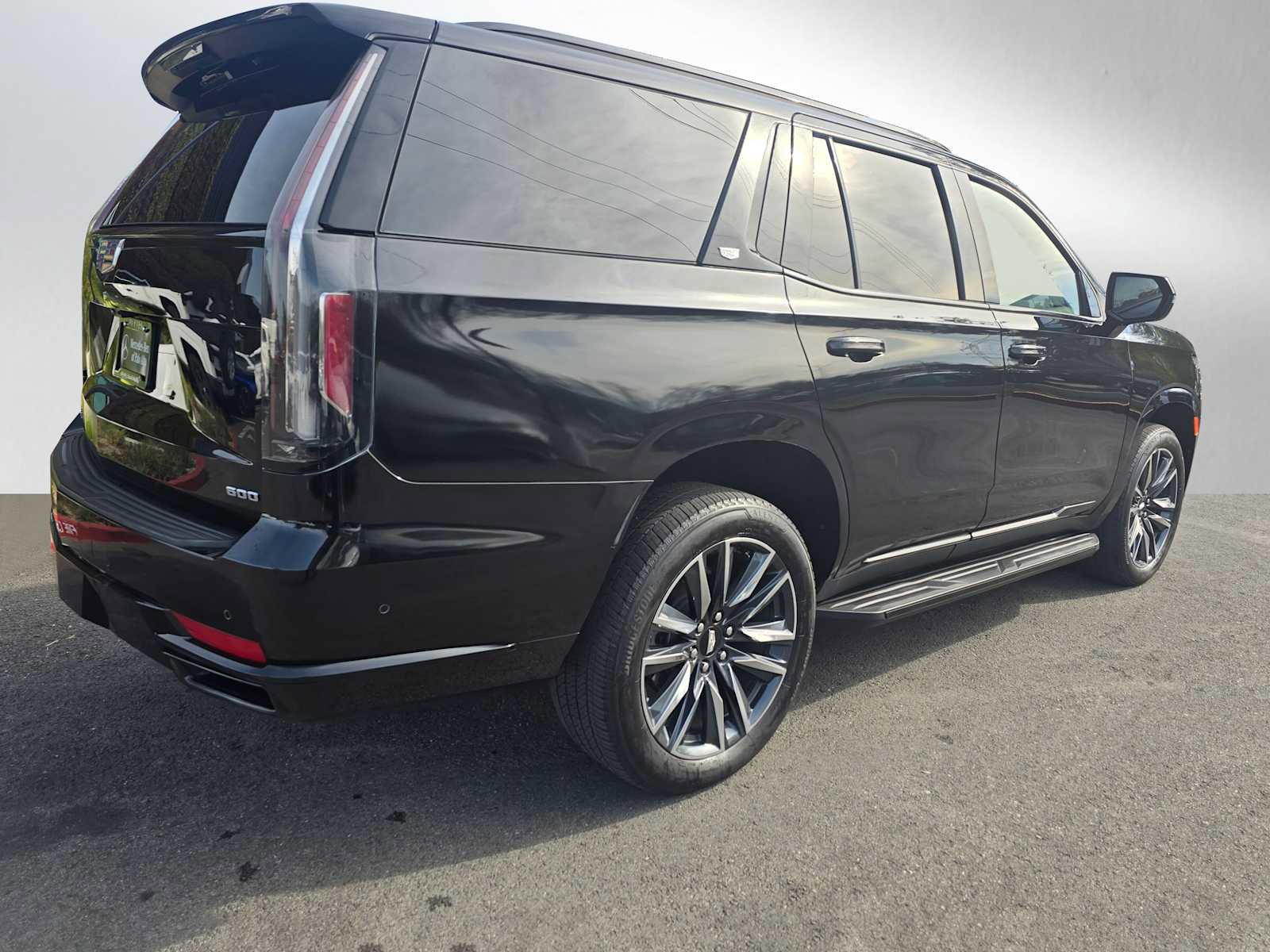 Used 2024 Cadillac Escalade Sport image 3