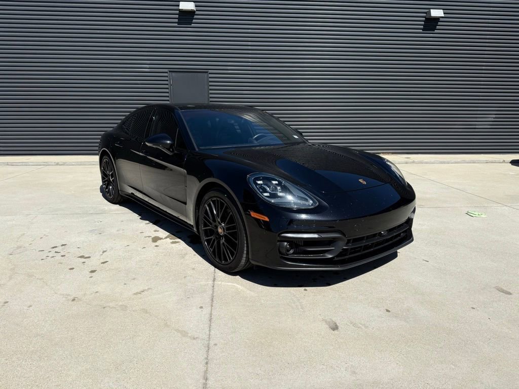 Used 2023 Porsche Panamera 4 Platinum Edition image 1