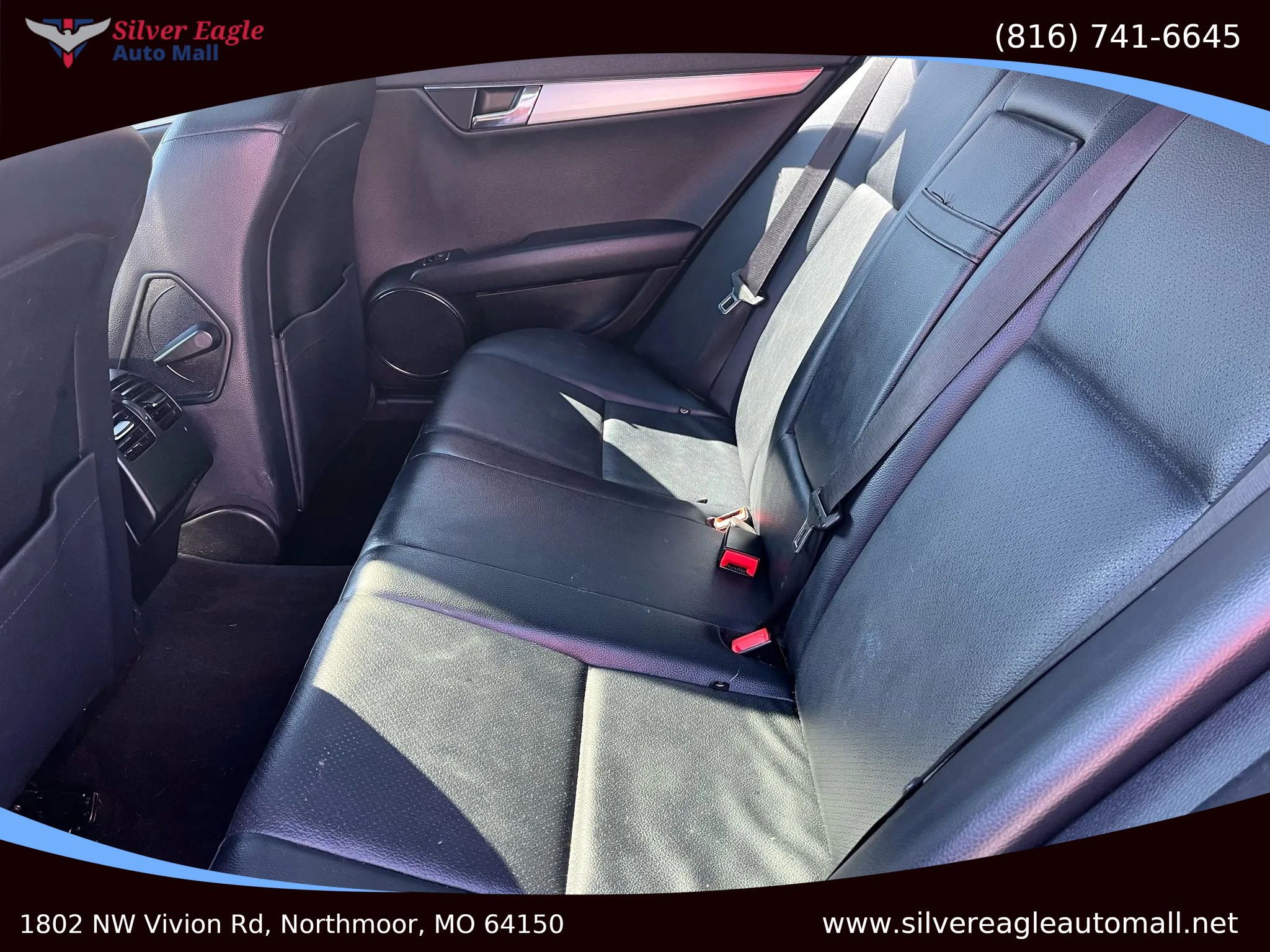 Used 2010 Mercedes-Benz C 300 Sedan image 7