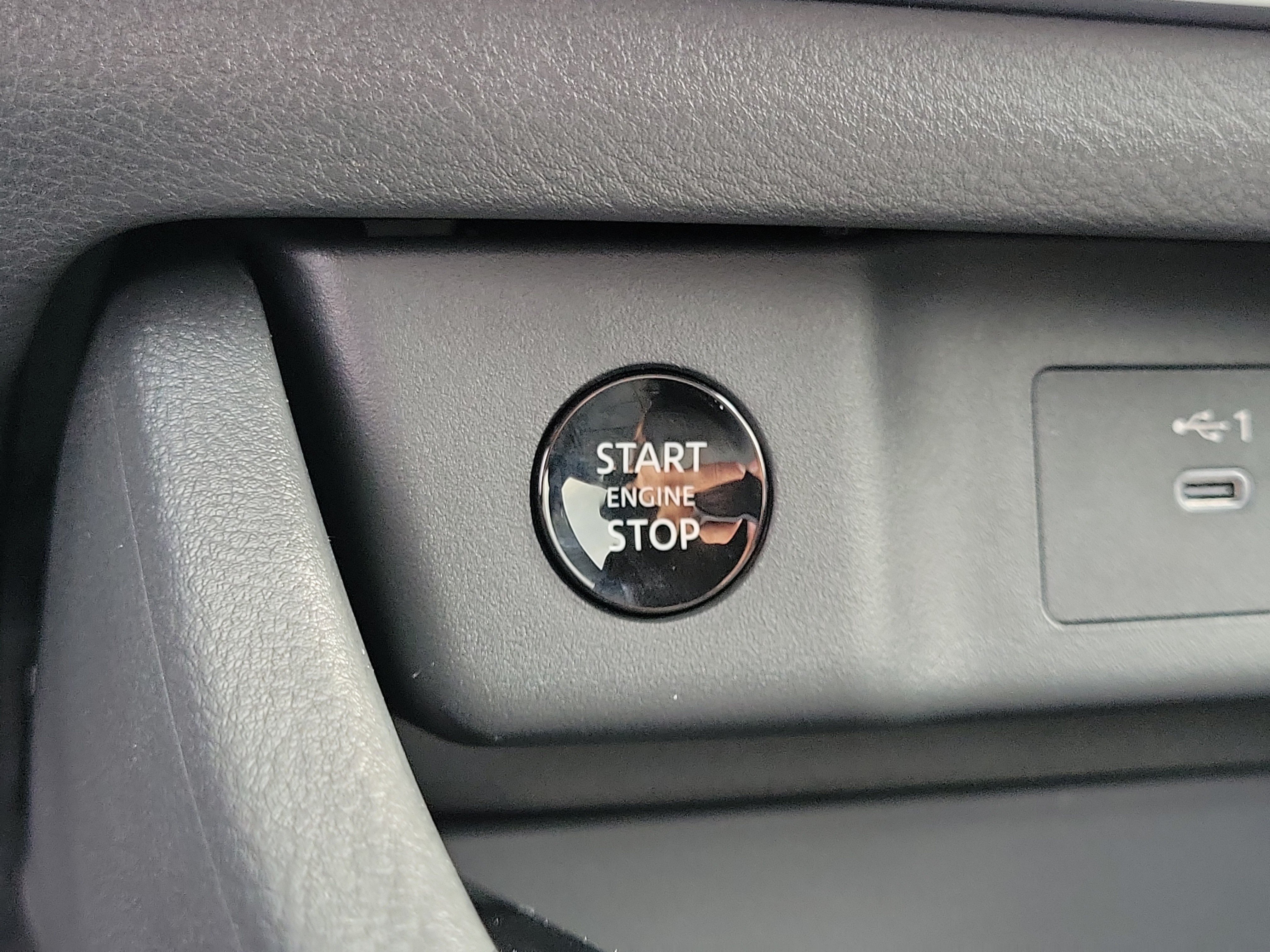 New 2026 Nissan Rogue SV w/ Cold Weather Package AWD/4WD image 28