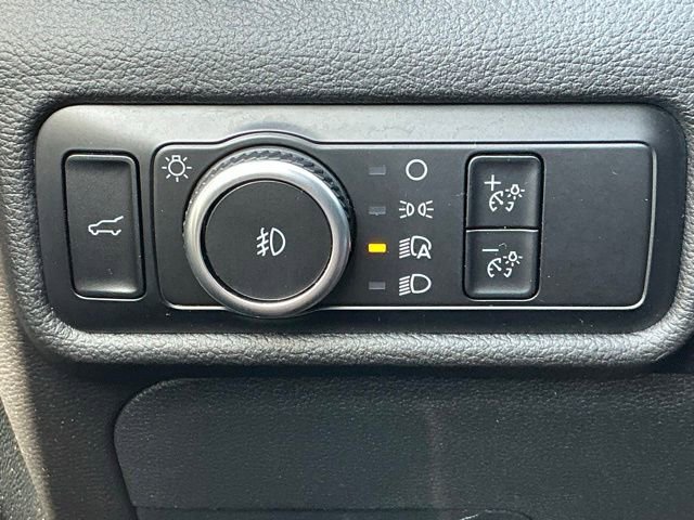 Used 2023 Ford Explorer XLT w/ Equipment Group 202A AWD/4WD image 37