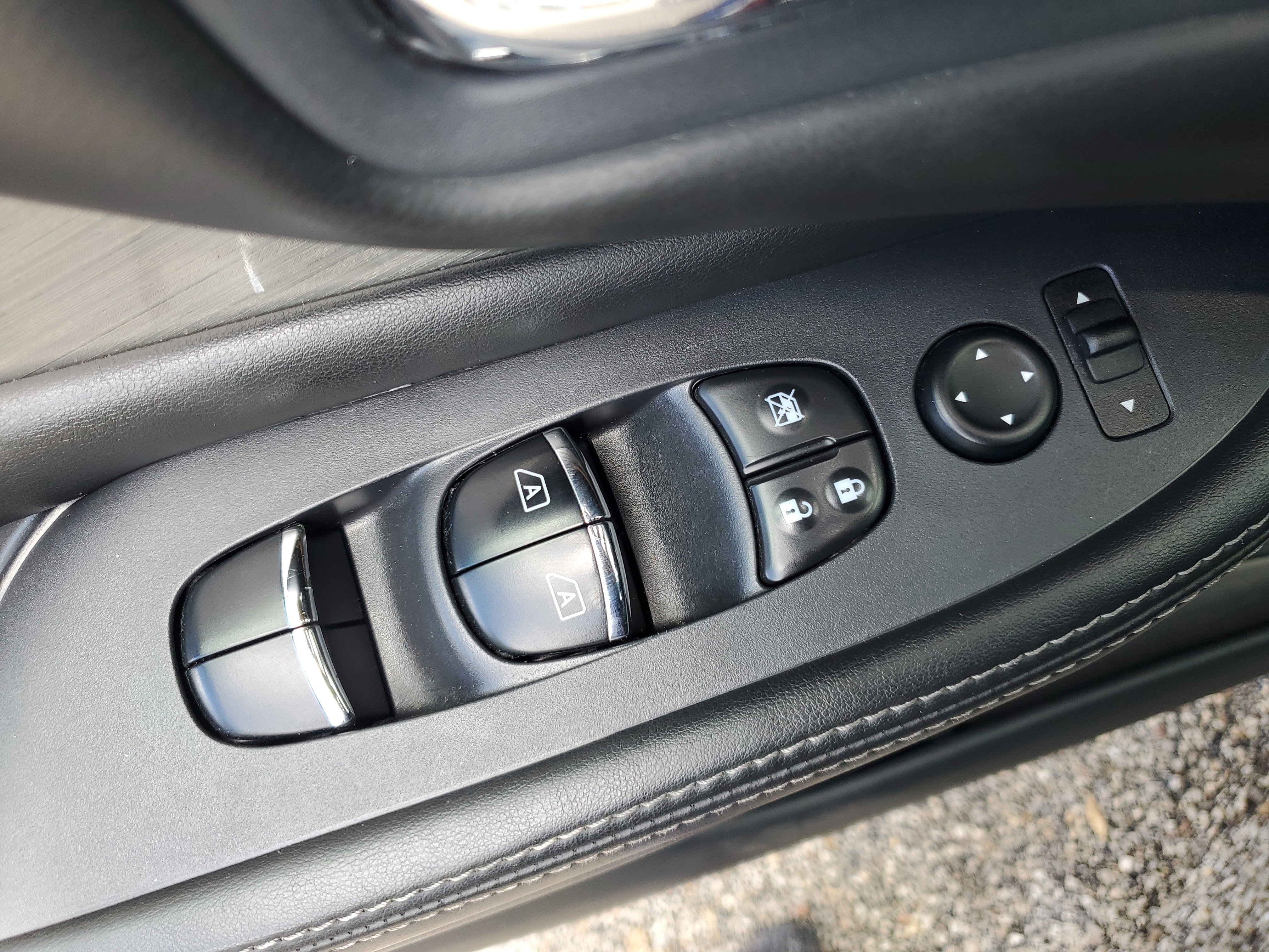 Used 2018 Nissan Murano Platinum w/ Cargo Package image 28