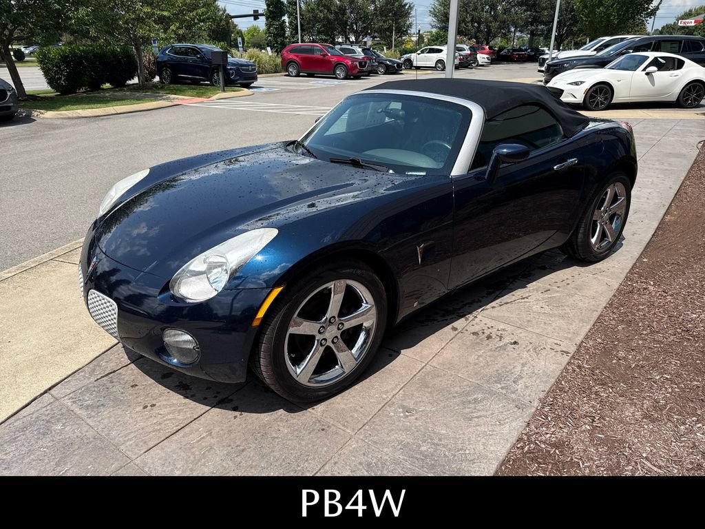 Used 2007 Pontiac Solstice Convertible w/ Premium Package RWD image 10