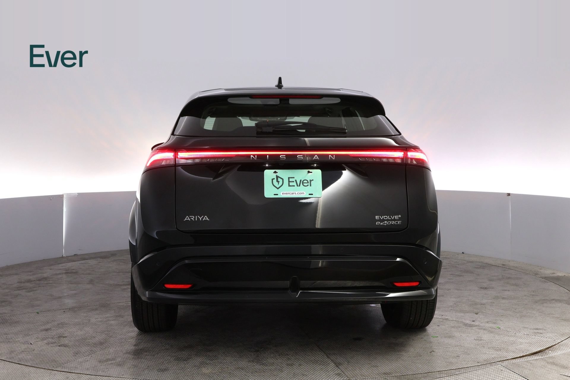 Used 2024 Nissan Ariya AWD image 15
