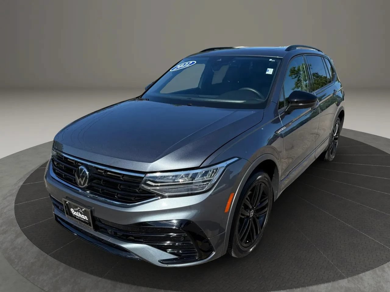 Used 2022 Volkswagen Tiguan SE R-Line AWD/4WD image 12