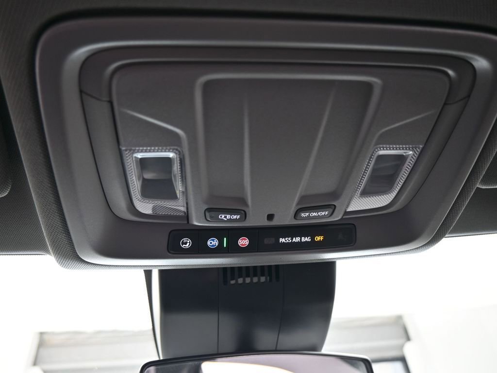 Used 2025 Chevrolet Silverado 1500 Custom image 29