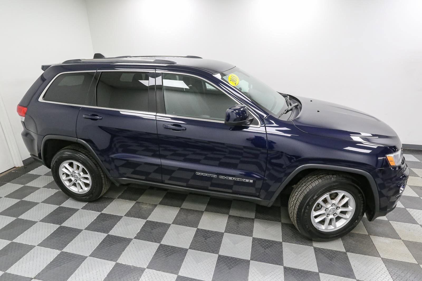 Used 2018 Jeep Grand Cherokee Laredo image 5