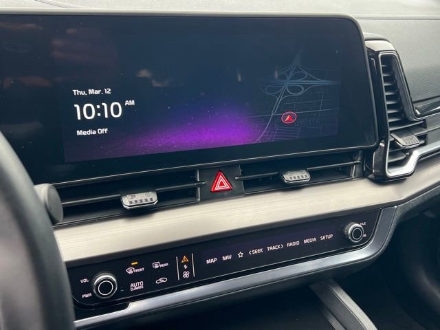 Certified 2025 Kia Sportage EX w/ EX Premium Package AWD/4WD image 20